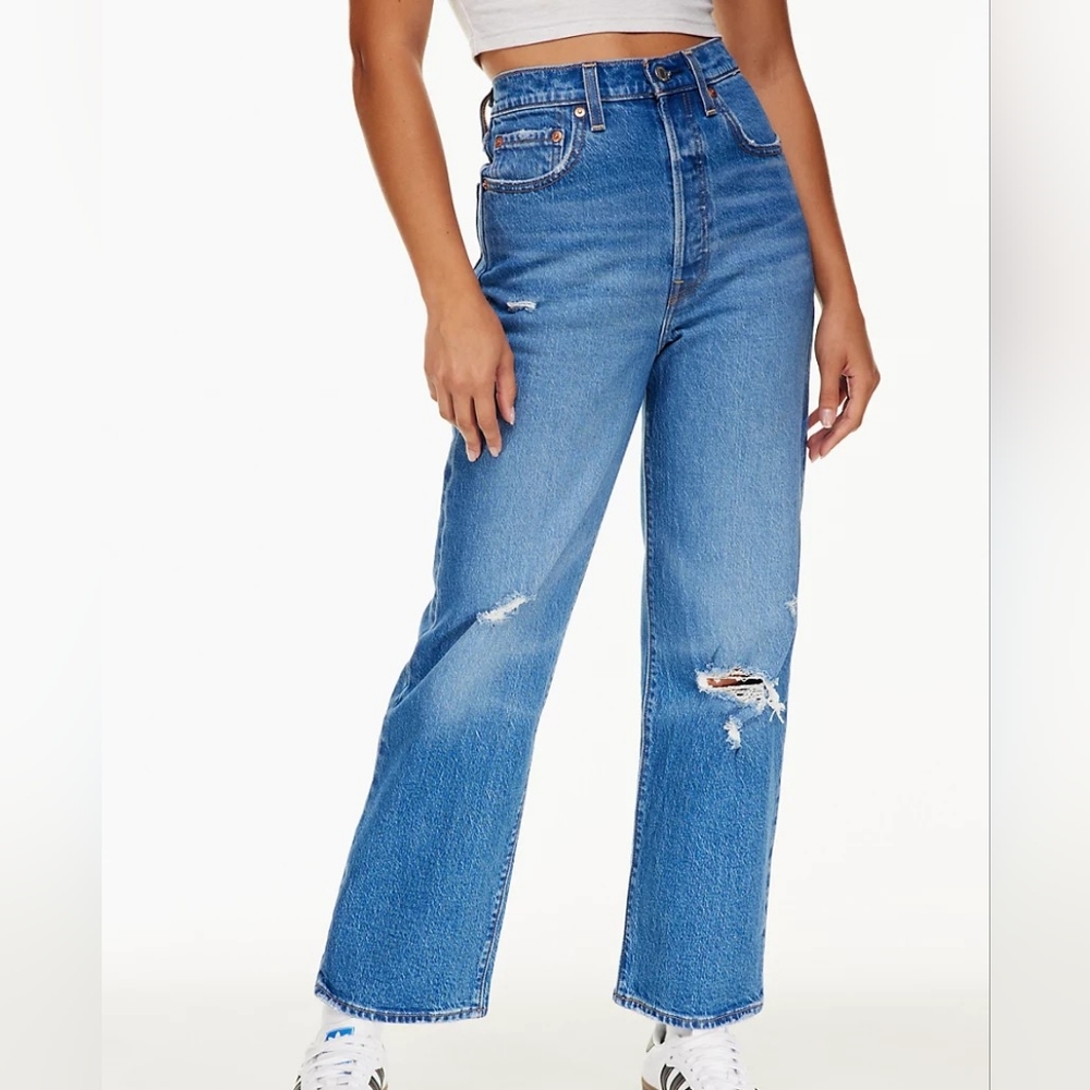 Levi’s Ribcage Straight Ankle Jeans